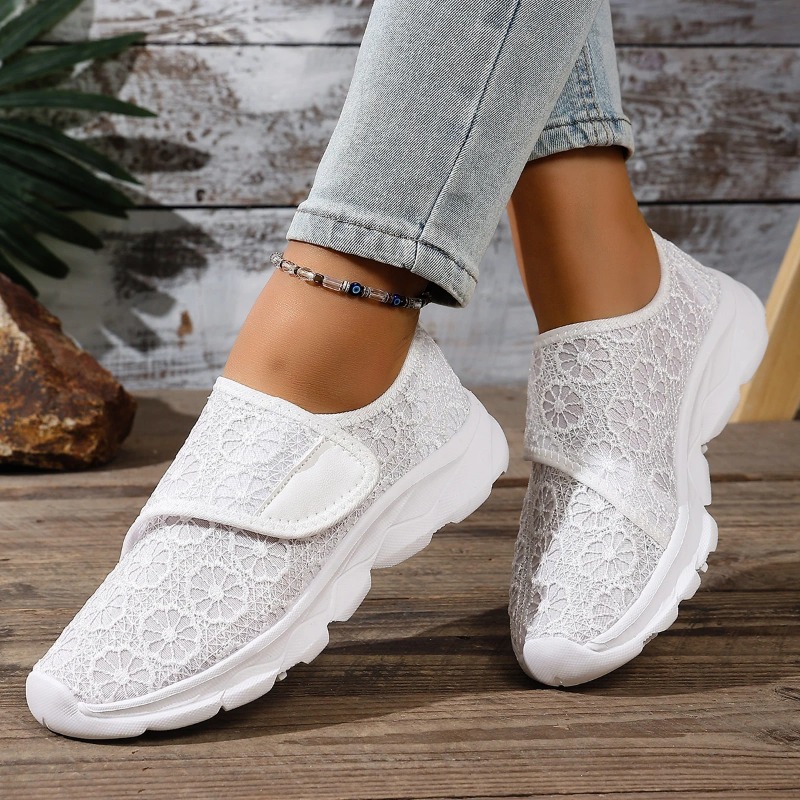 White Sneaker Care Kit - Кроссовки, женская обувь, легкая дышащая обувь