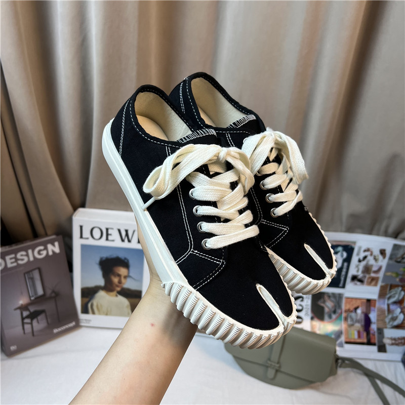Женская парусиновая обувь таби – обзор и цена White Sneaker Care Kit